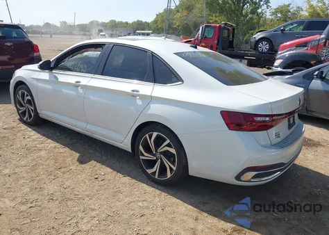 2025 Volkswagen Jetta 1.5T Sel z USA, uszkodzony, nr VIN 3VWGX7BUXSM065762